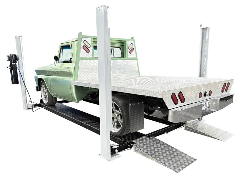 Triumph USA8000 8,000 lb Made in the USA Service / Storage 4-Post Lift
