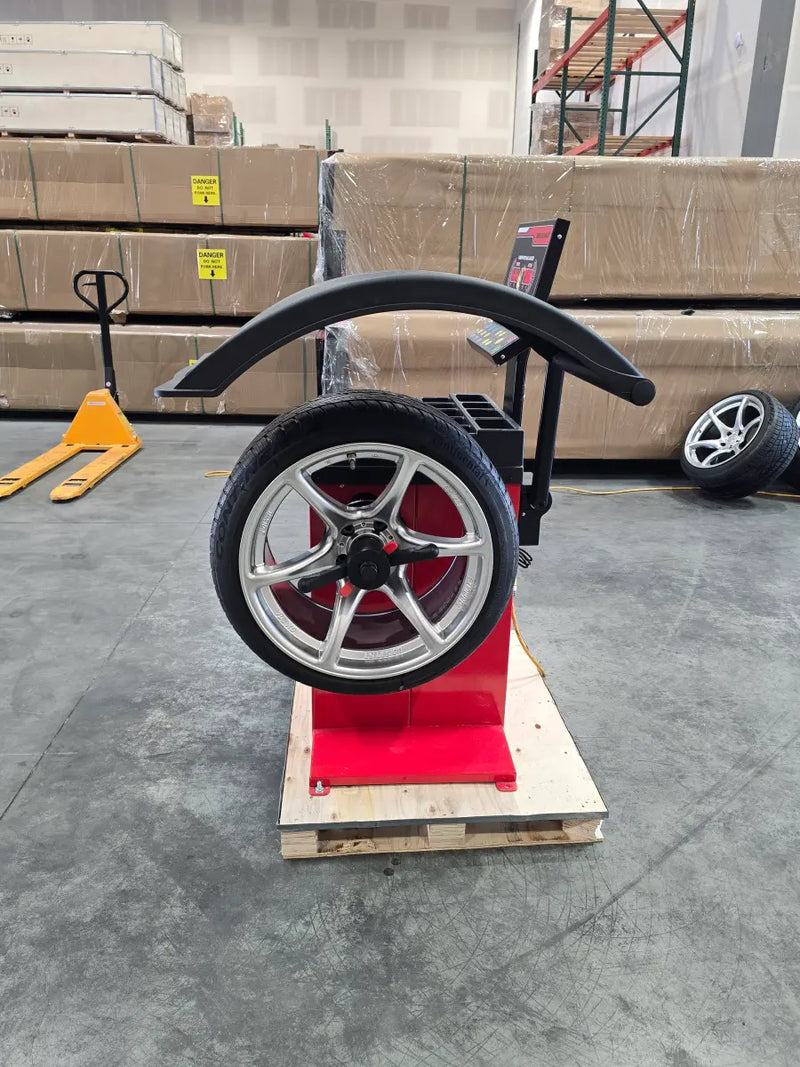 Olympic W820 Direct Drive Wheel Balancer / Computerized / Laser Equipped
